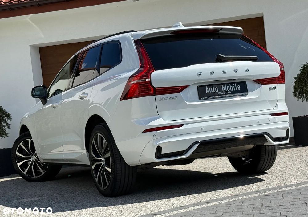 Volvo XC 60 B4 D AWD Plus Dark - 5