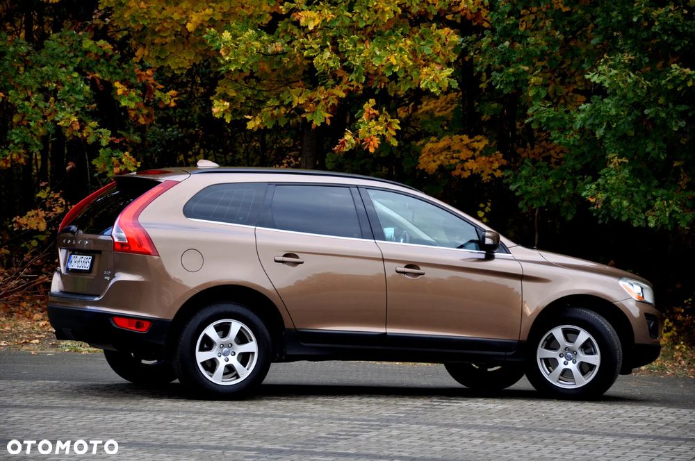 Volvo XC 60 2.4D Momentum - 14