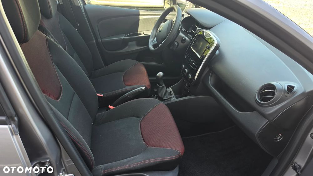 Renault Clio 1.2 16V 75 Dynamique - 9