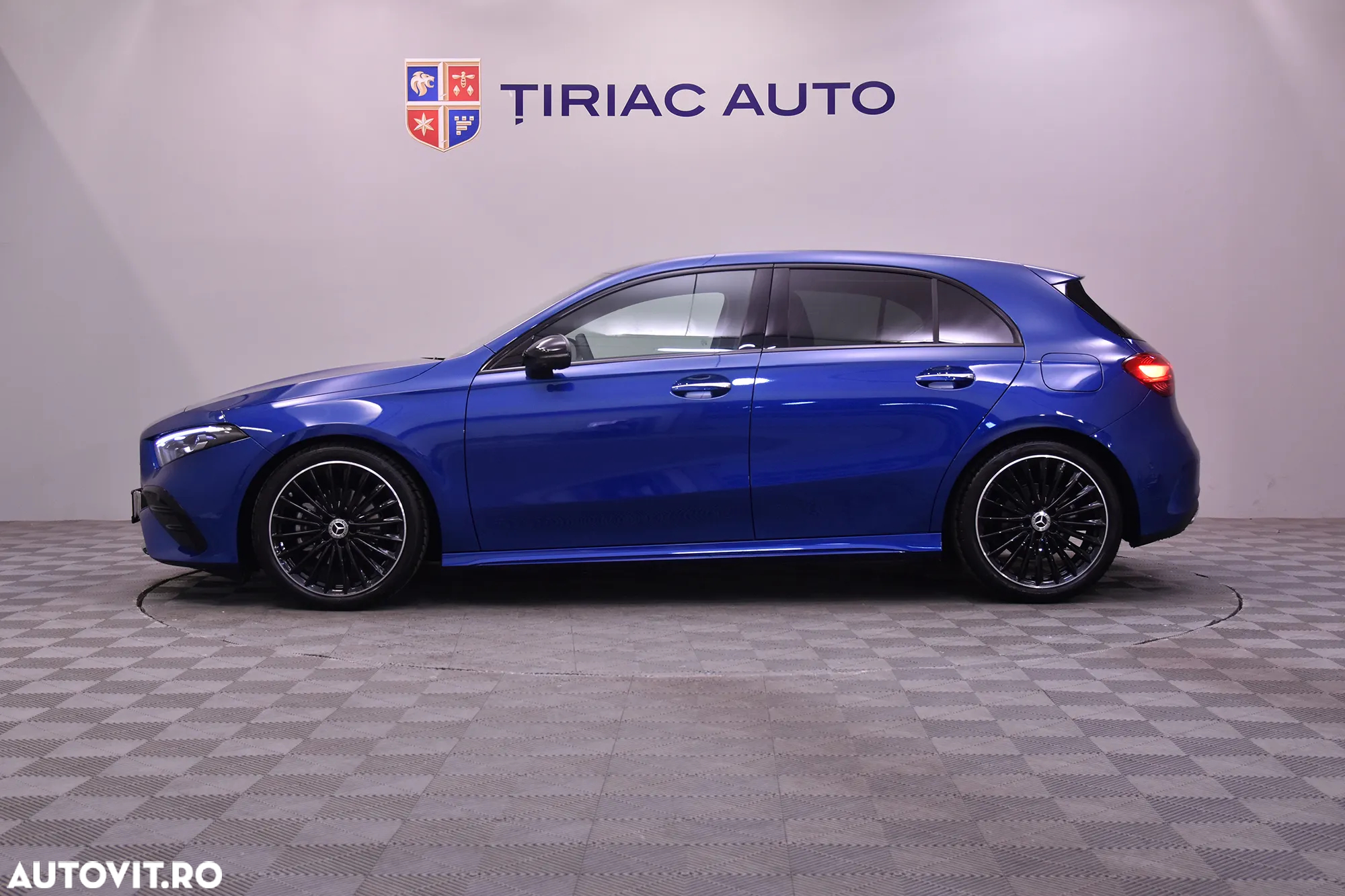 Mercedes-Benz A 180 MHEV 7G-DCT - 2