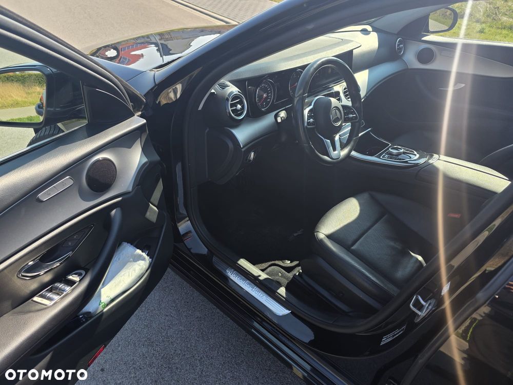 Mercedes-Benz Klasa E 220 d Avantgarde - 11