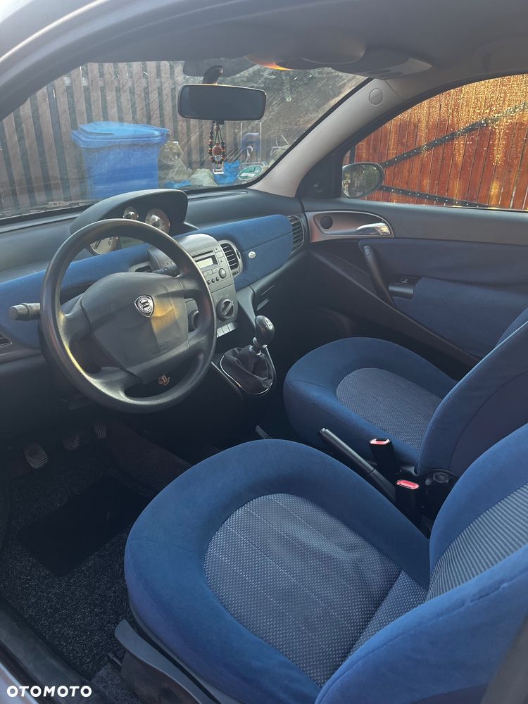 Lancia Ypsilon - 7