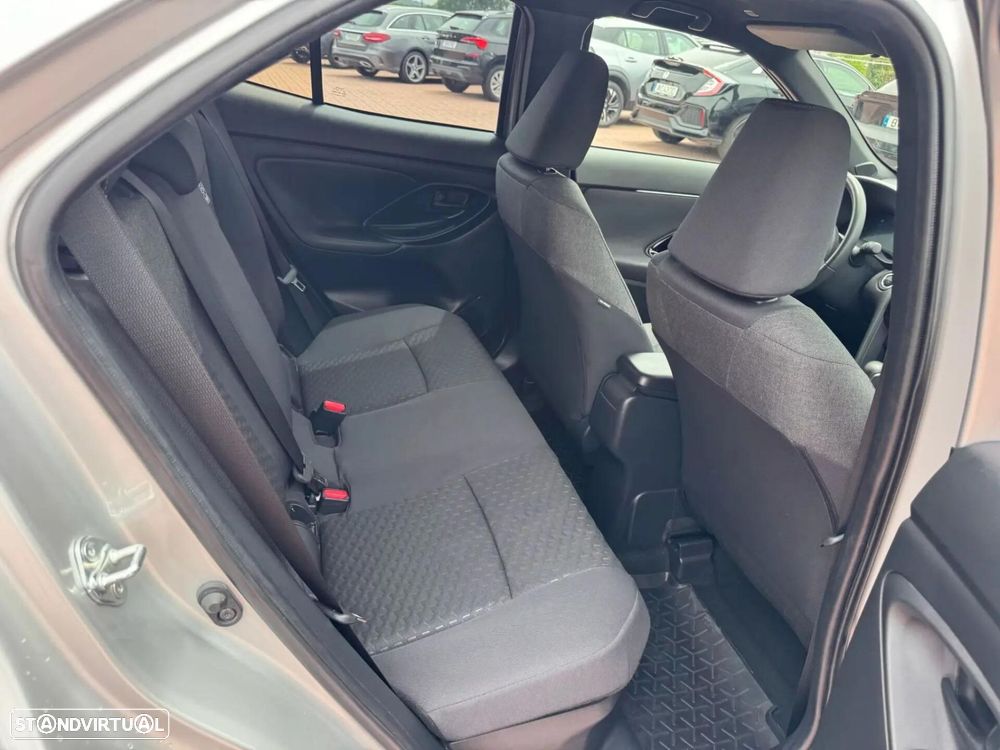 Toyota Yaris Cross 1.5 HDF Comfort Plus AWD - 18