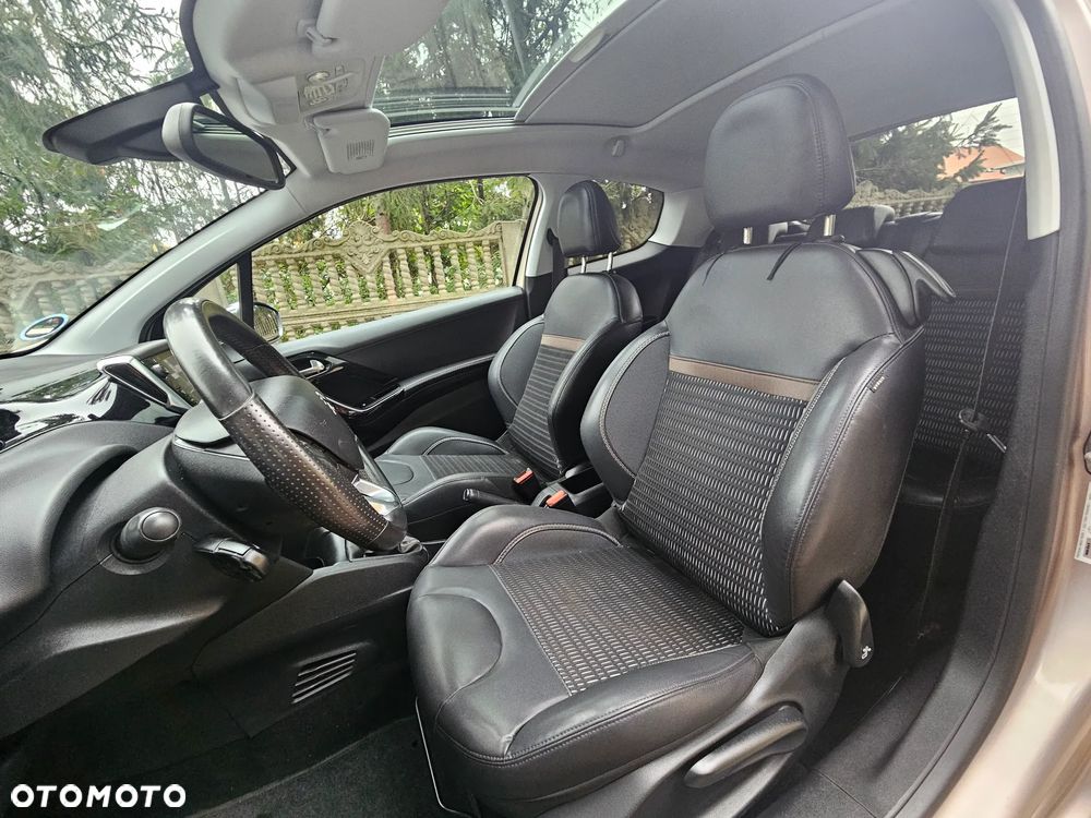Peugeot 208 95 VTI Allure - 25