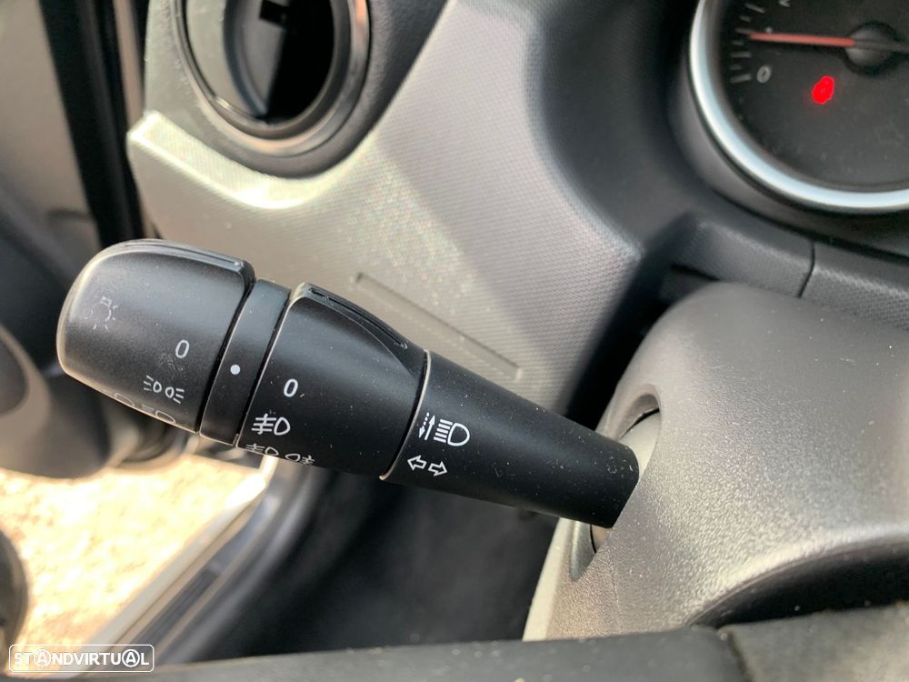 Dacia Duster 1.5 dCi SL Urban Explorer - 30