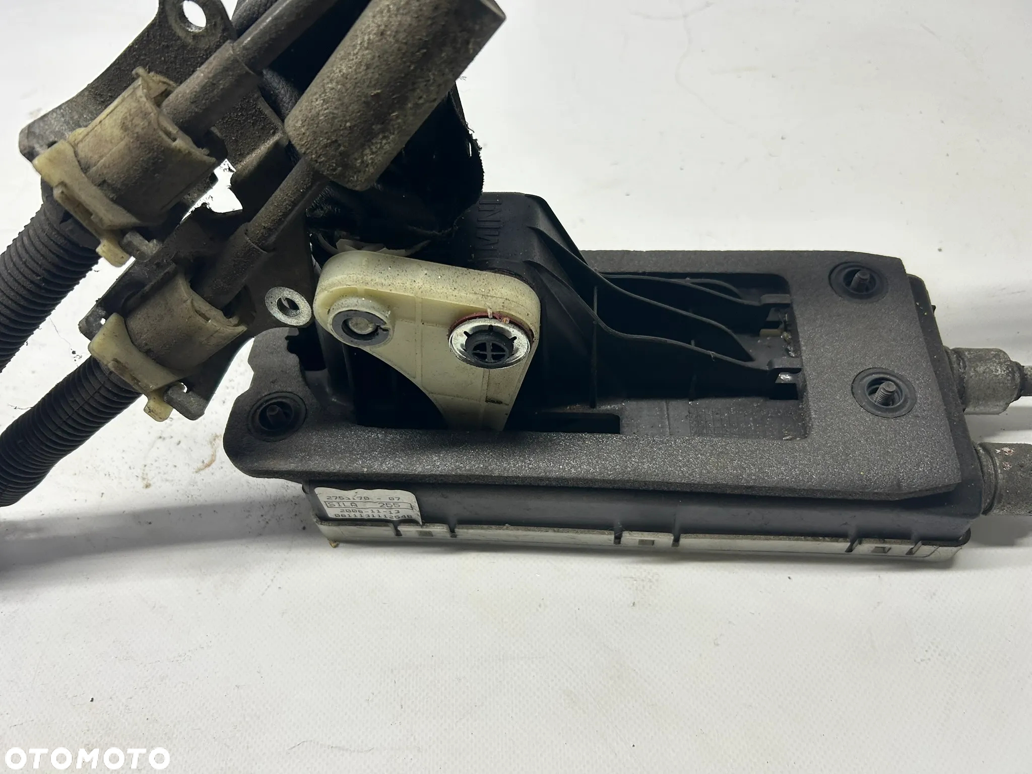 Mini  Cooper R56 wybierak lewarek zmiany biegów gałkalinki 2753170-07 - 3