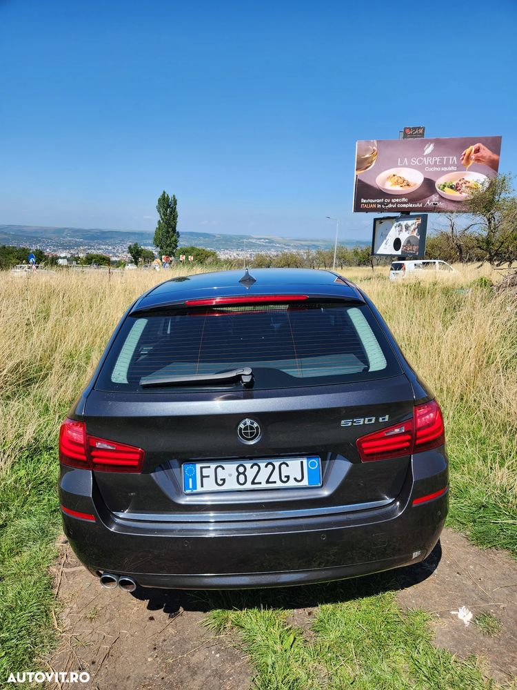 BMW Seria 5 530d xDrive Aut. Luxury Line - 4