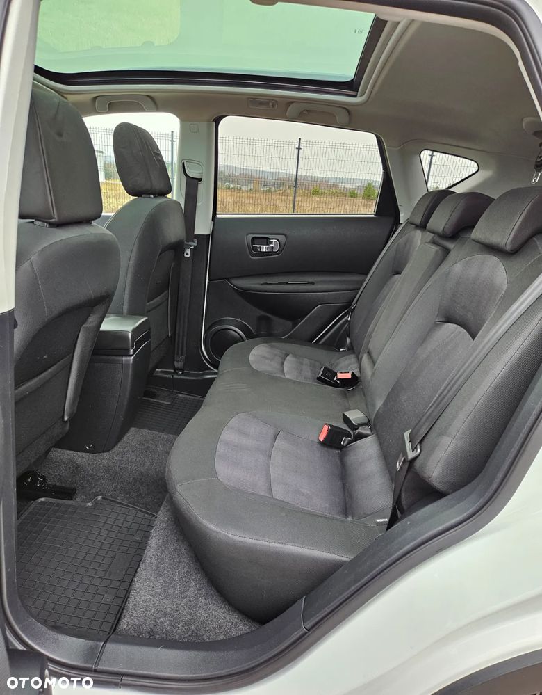 Nissan Qashqai 1.6 dCi 4 x 4 DPF Start/Stop I-Way - 18