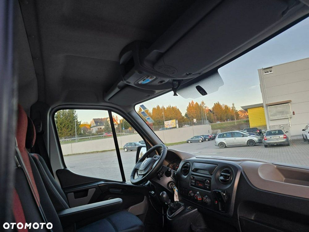 Renault Master - 25