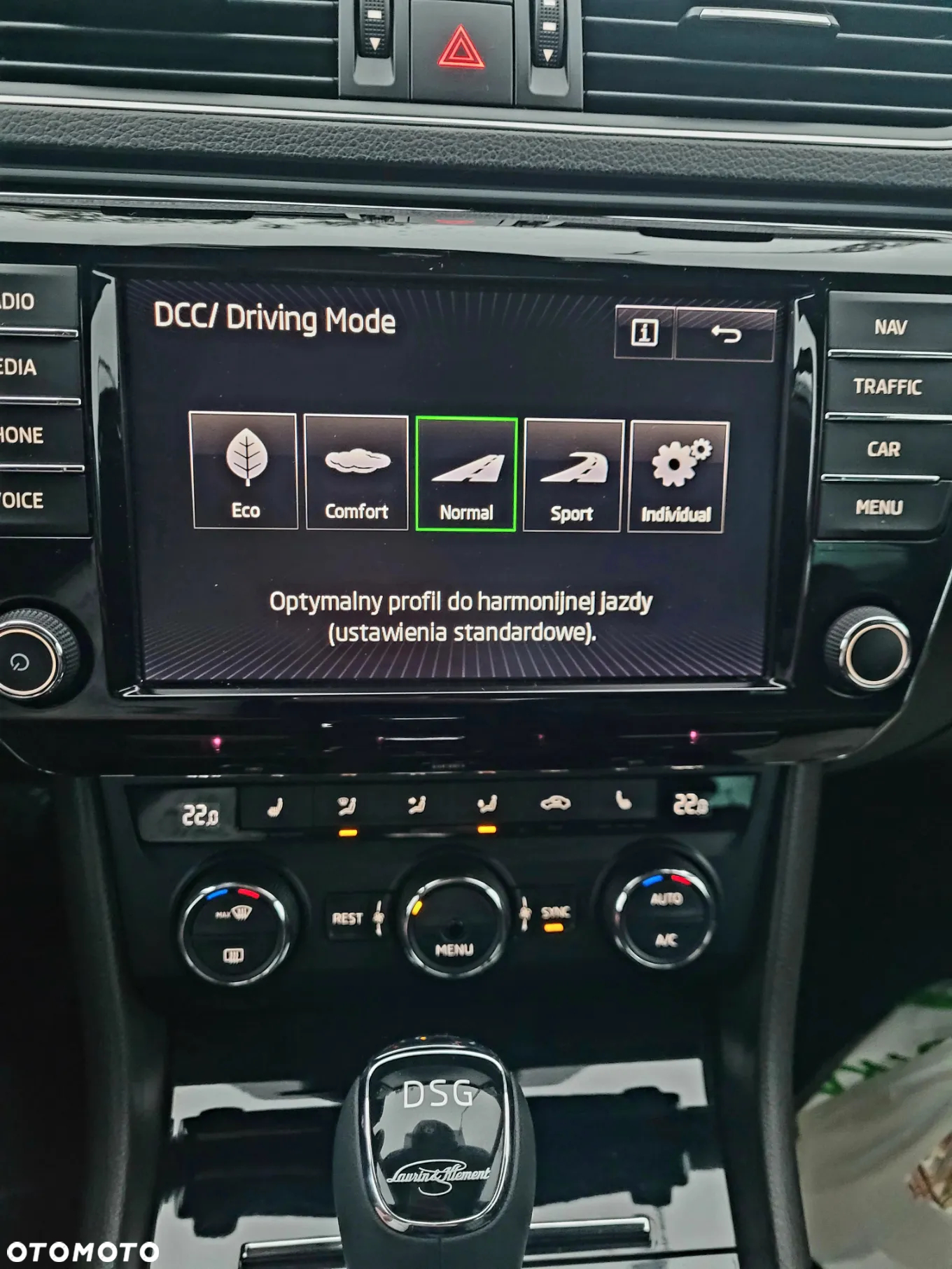 Skoda Superb 1.8 TSI L&K DSG - 18