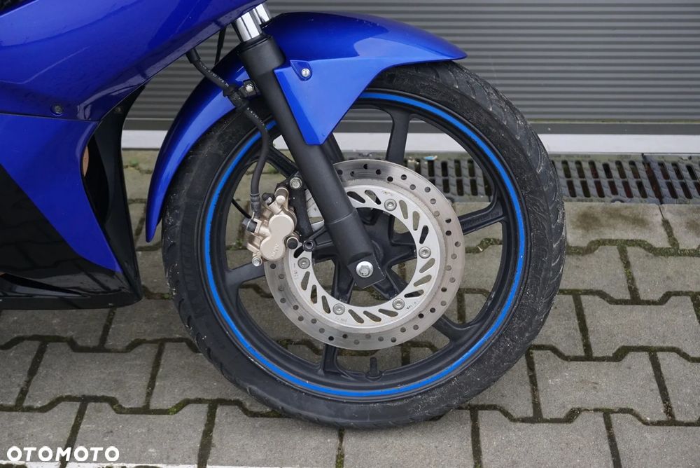 Honda CBR - 6