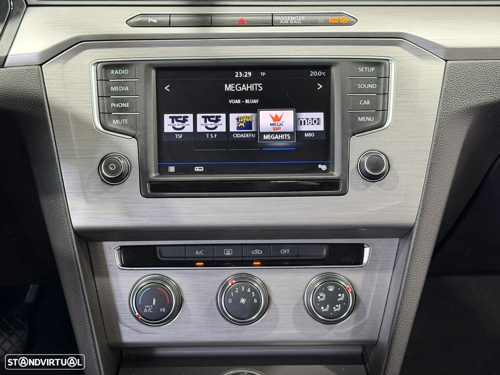 VW Passat Variant 1.6 TDI Confortline - 28