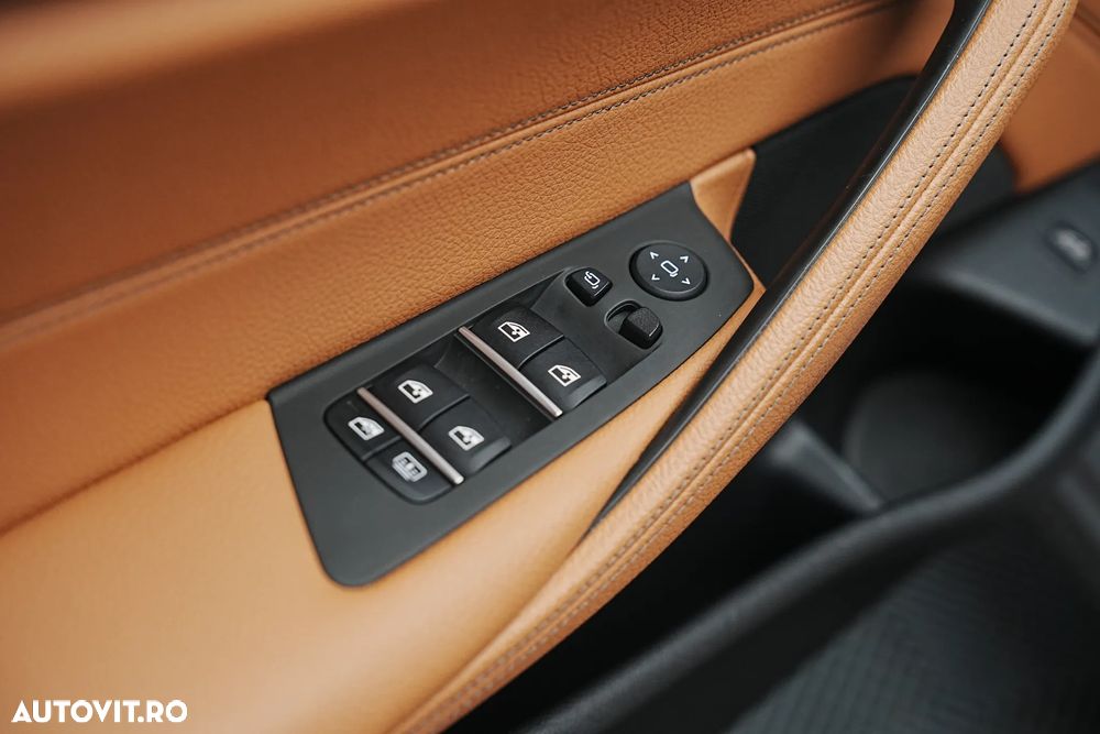 BMW Seria 5 520e Aut. - 29