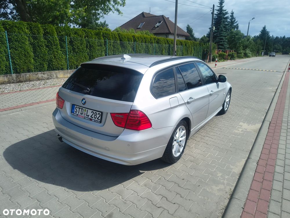 BMW Seria 3 318d DPF Edition Lifestyle - 6