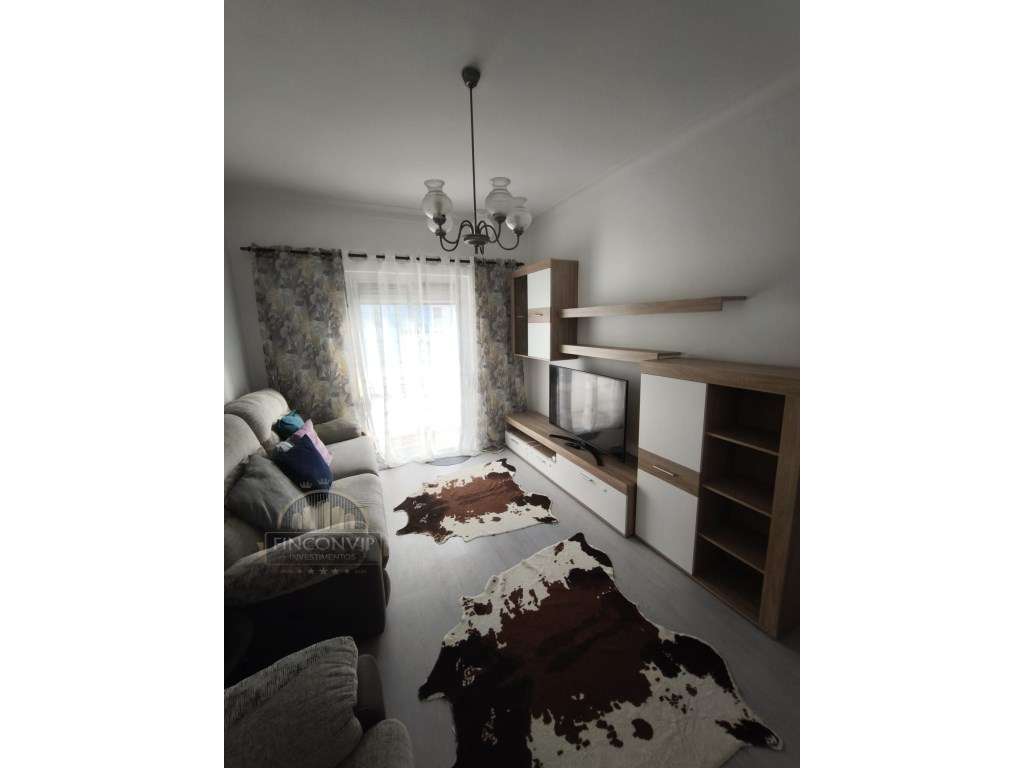 Apartamento T2, no Centro de Almada. - Grande imagem: 3/27