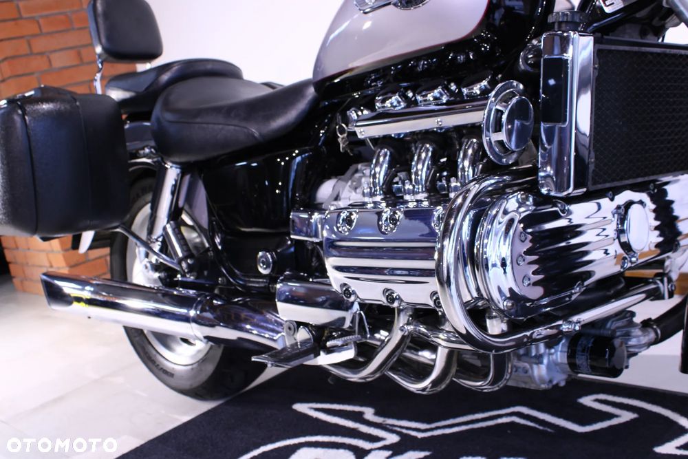 Honda GL - 27