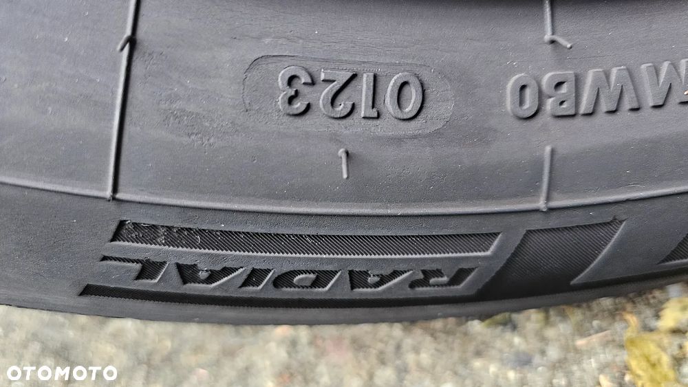 Hyundai Elantra - 31