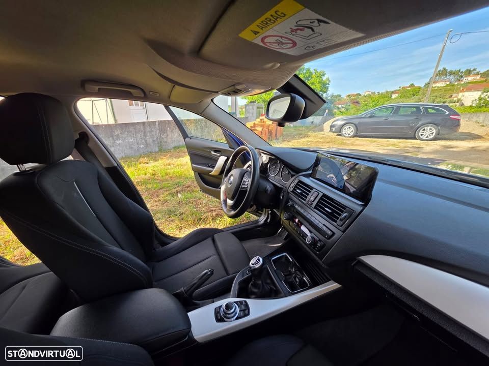 BMW 116 d EDynamics Line Sport — fotografia 8
