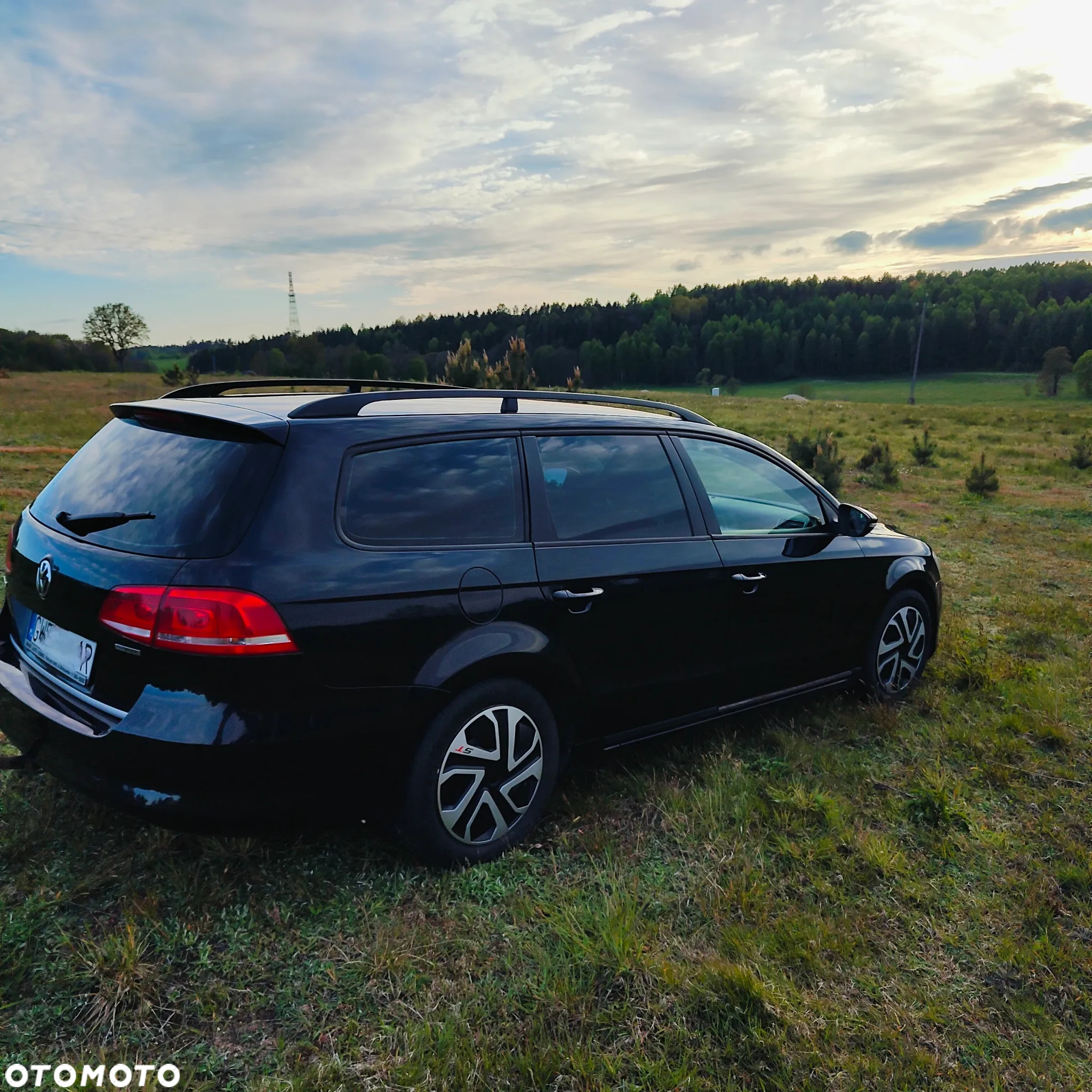 Volkswagen Passat 1.6 TDI Comfortline - 23