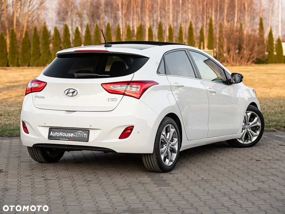 Hyundai i30 1.6 CRDi Automatik Trend - 11