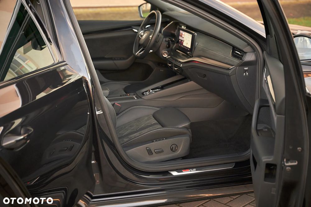 Skoda Octavia 2.0 TDI DSG RS - 21