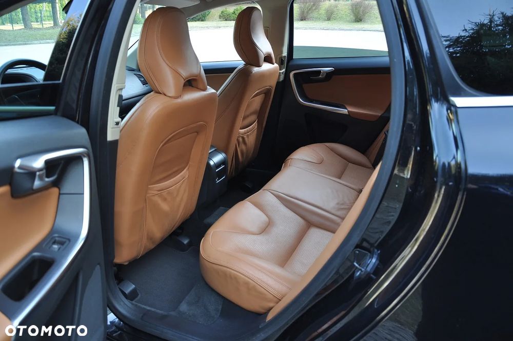 Volvo XC 60 - 21