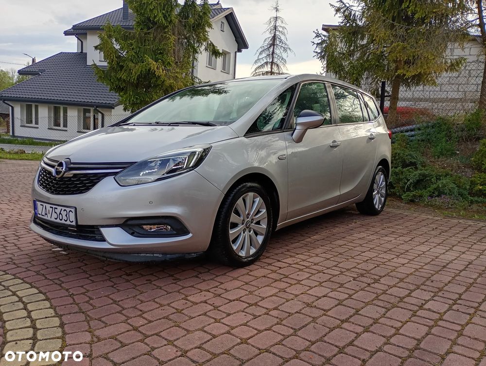 Opel Zafira 1.6 T Elite - 1