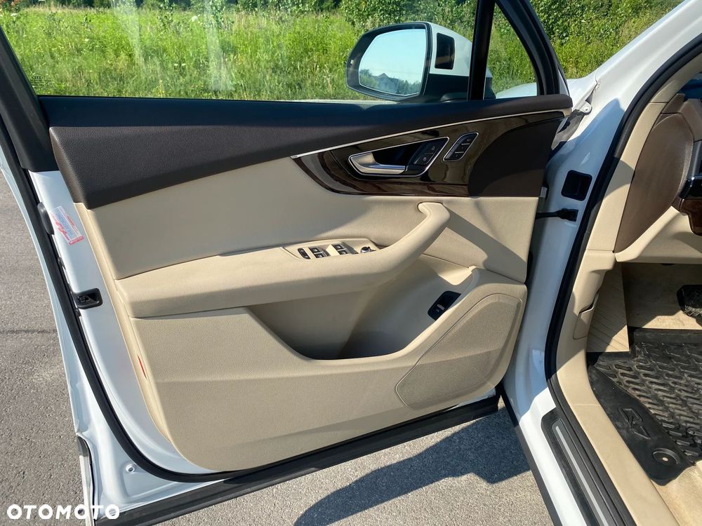 Audi Q7 3.0 TFSI Quattro Tiptronic - 9
