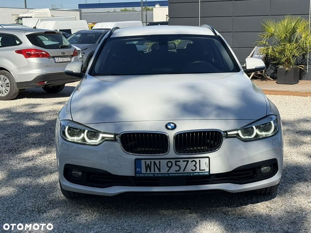 BMW Seria 3 318i GPF - 8