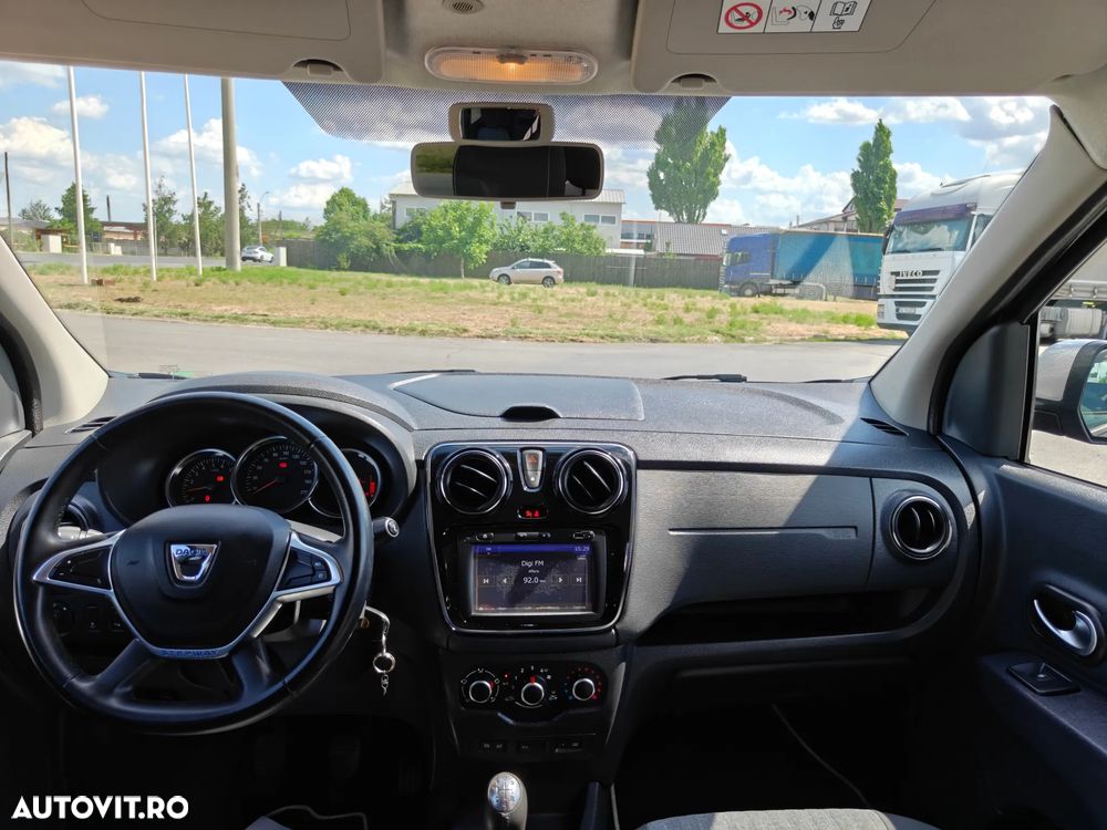 Dacia Lodgy TCe 115 Stepway - 13