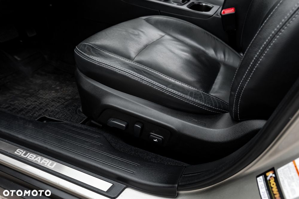 Subaru Outback 2.5RC NAV - 18