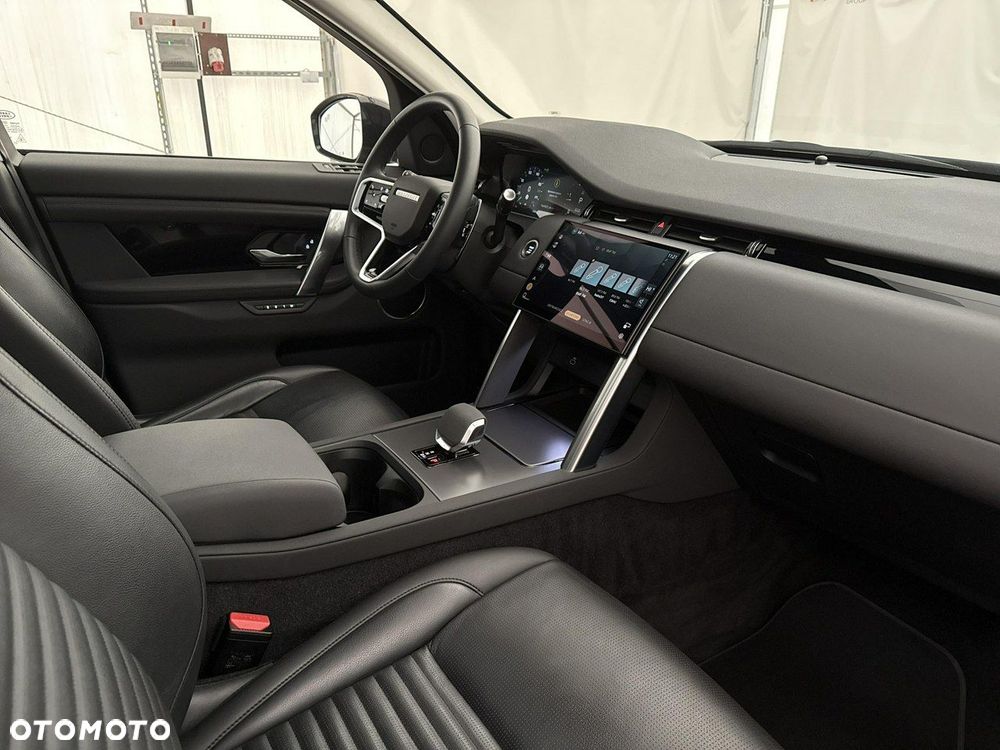 Land Rover Discovery Sport - 22