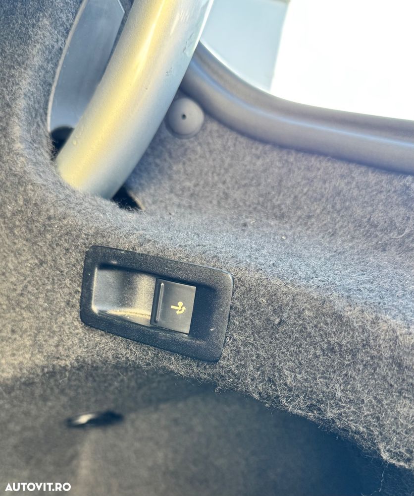 Volkswagen Passat CC 2.0 TDI BlueMotion Technology - 14