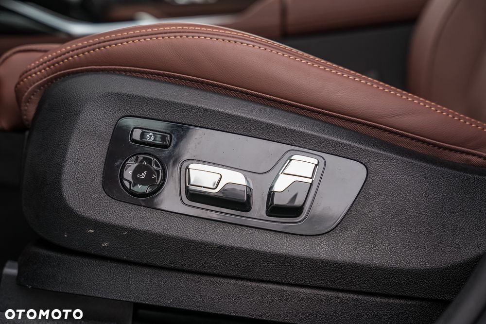 BMW X7 - 38
