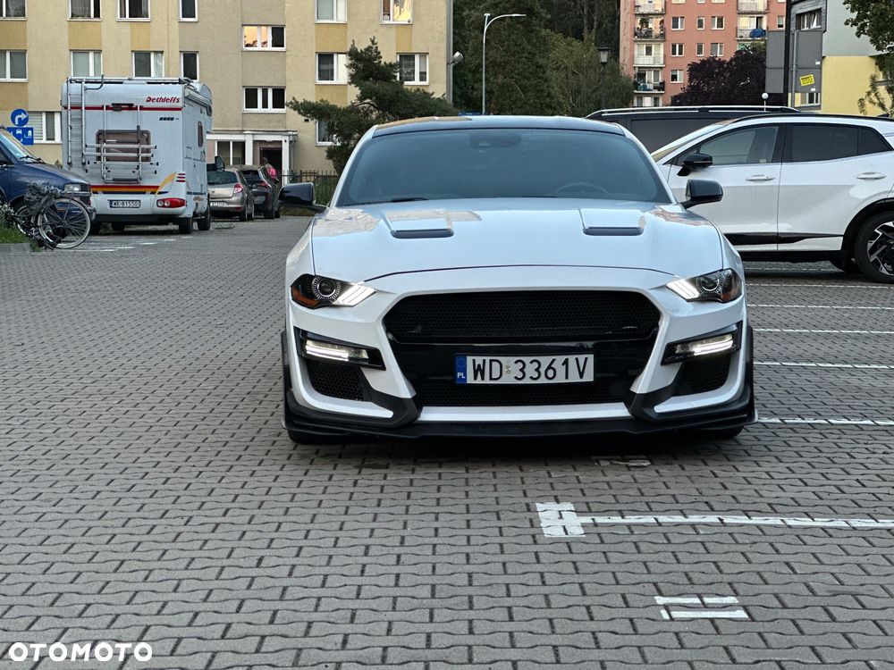 Ford Mustang - 8