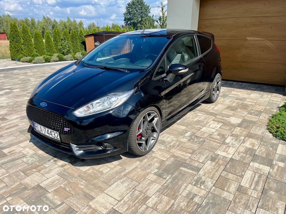 Ford Fiesta 1.6 EcoBoost ST - 6