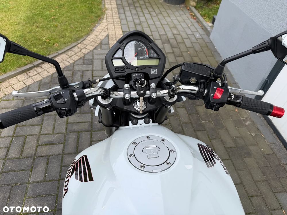 Honda Hornet - 18