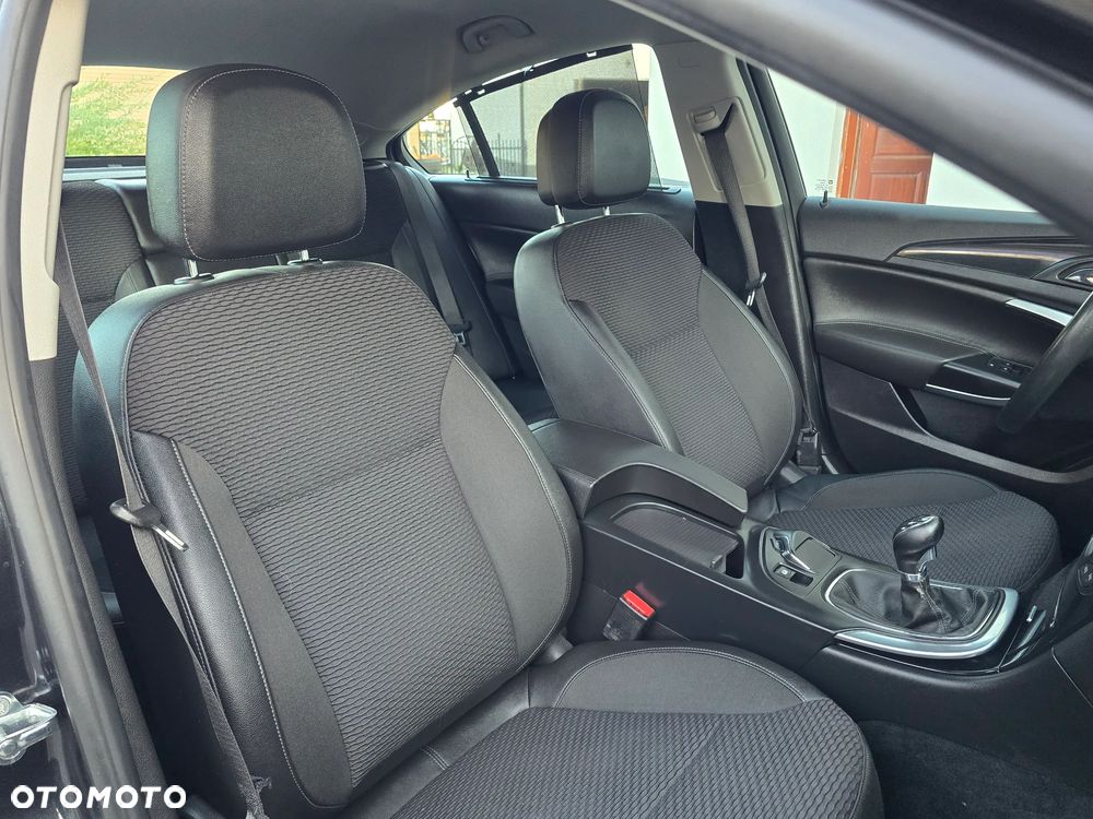 Opel Insignia 1.6 T Cosmo S&S - 26
