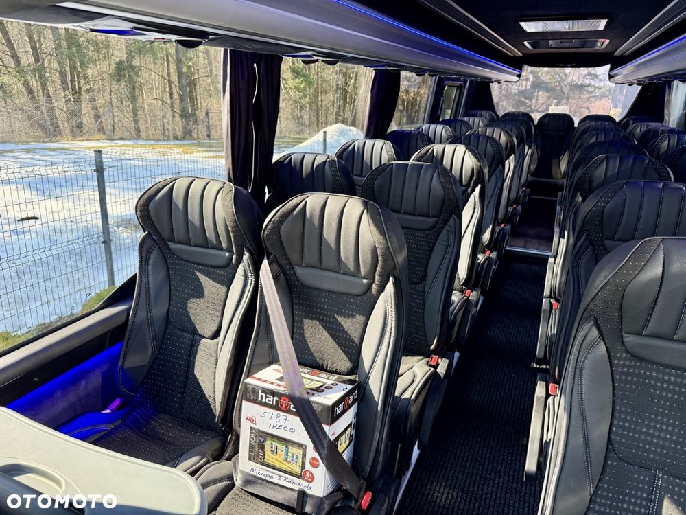 Iveco Daily 70C21 Turism Revolution ERENER 33+1+1 miejsc 2 X NOWY - 13