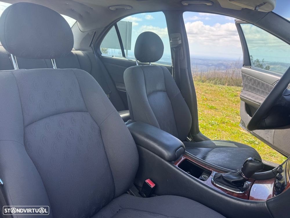 Mercedes-Benz C 220 - 10