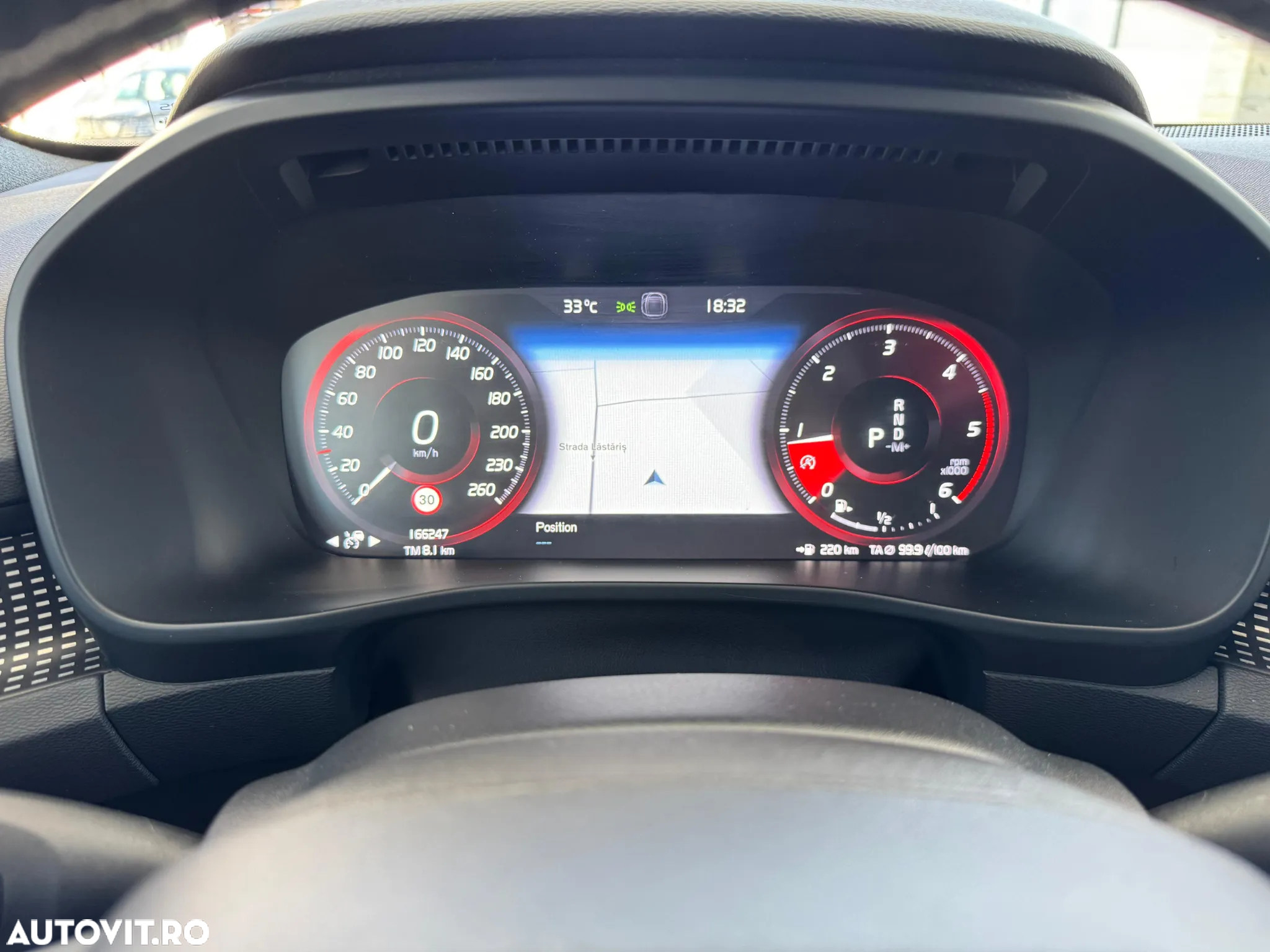 Volvo XC 40 D4 AWD R-Design - 8