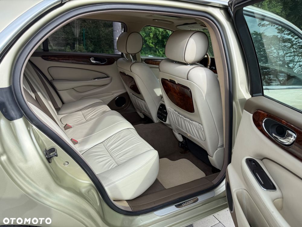 Jaguar XJ XJ8 4.2 Executive Last Edition - 22