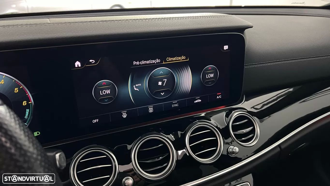 Mercedes-Benz E 300 de AMG Line - 24