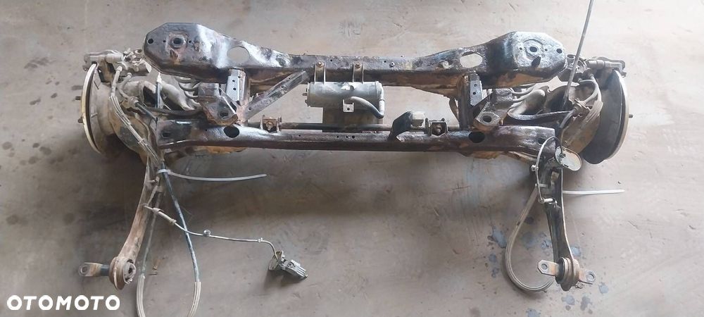 KOMPLETNE ZAWIESZENIE BELKA SANKI TYŁ WAHACZE HAMULCE MAZDA 3 I BK HB 5D - 1