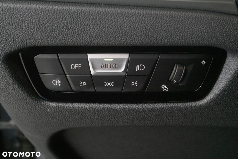 BMW Seria 3 - 34