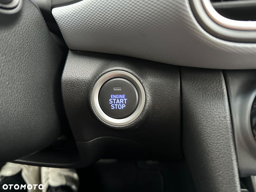 Hyundai Kona 1.6 T-GDI DCT 4WD Premium - 33