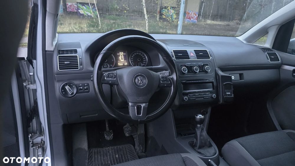 Volkswagen Touran 1.6 TDI DPF Comfortline - 32