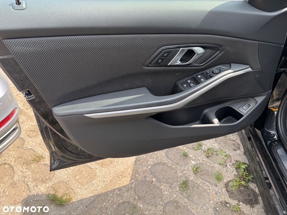 BMW Seria 3 318d - 7
