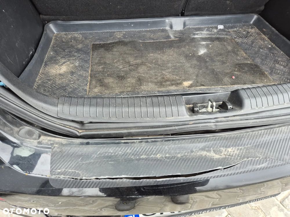 Hyundai i20 1.1 CRDi Comfort - 11