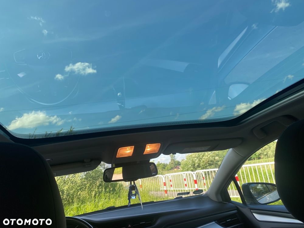 Toyota Avensis 2.0 D-4D Selection - 25
